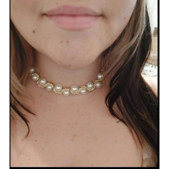 Faux Pearl Beaded Necklace - Picture 11 of 11